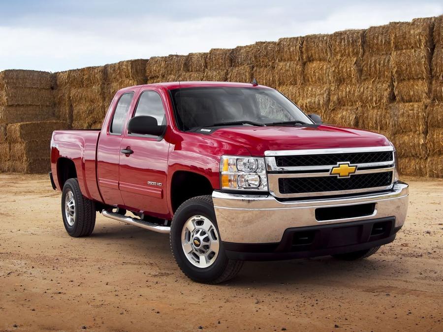  Chevrolet Silverado 2500 HD Extended Cab 2010 года  (фото 2 из 16)